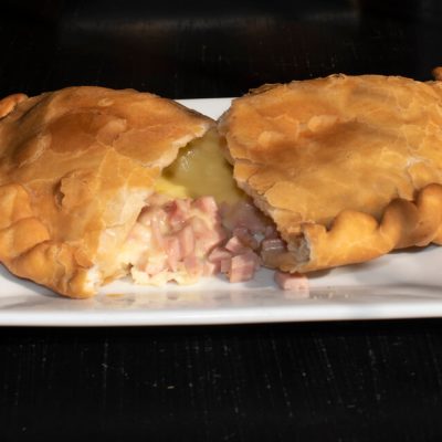 Empanada-Jamon-Queso